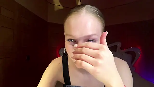 Anika Socutehe online show from 03/24/26, 10:21