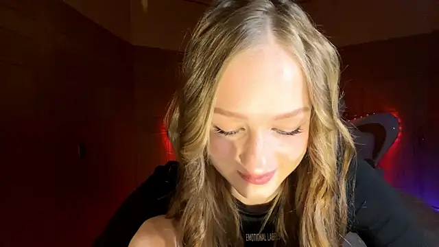 Anika Socutehe online show from 04/15/26, 07:51