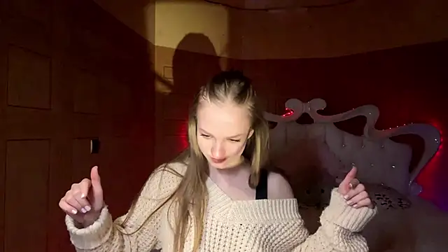 Anika Socutehe online show from 03/13/26, 04:12