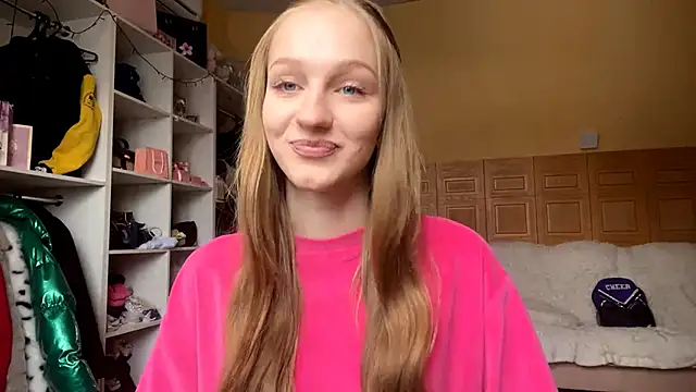 Anika Socutehe online show from 03/03/26, 11:17