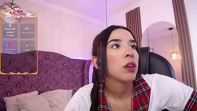 Amara Davis1 online show from 03/06/26, 04:51