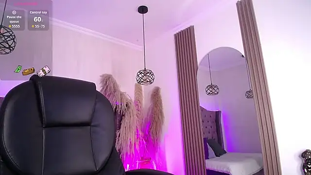 Amara Davis1 online show from 06/09/26, 04:35
