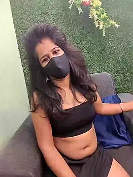 Snapshot of Tinaa_baby chatting on 03/28/26, 11:00 Tinaa baby online show from 03/28/26, 11:00