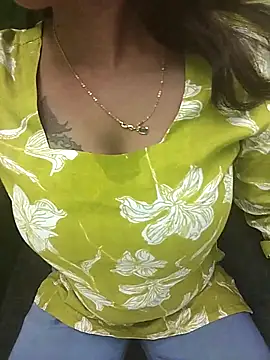 Tinaa baby online show from 05/06/26, 06:34