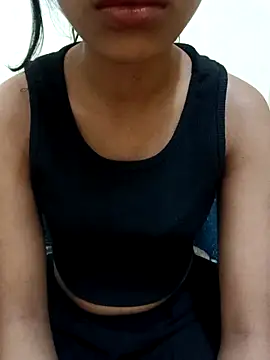 MAYA BED GIRL online show from 03/28/26, 02:45