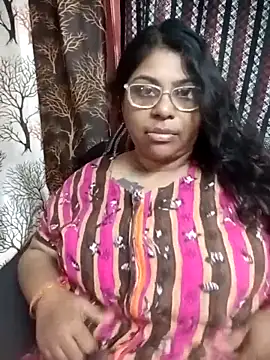 deepika-mallus online show from 04/20/26, 08:17