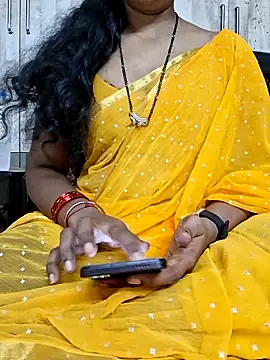 Snapshot of AnushaTelugu chatting on 06/05/26, 07:03 AnushaTelugu online show from 06/05/26, 07:03