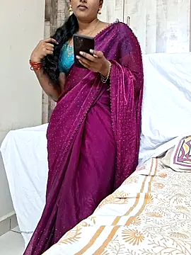 Snapshot of AnushaTelugu chatting on 06/04/26, 07:07 AnushaTelugu online show from 06/04/26, 07:07