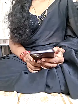 Snapshot of AnushaTelugu chatting on 06/12/26, 08:06 AnushaTelugu online show from 06/12/26, 08:06