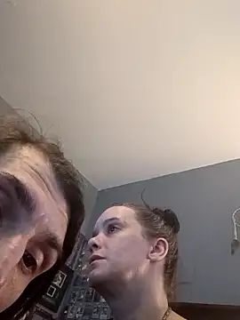 Snapshot of RobNKaysWorldtour chatting on 04/08/26, 01:51 RobNKaysWorldtour online show from 04/08/26, 01:51