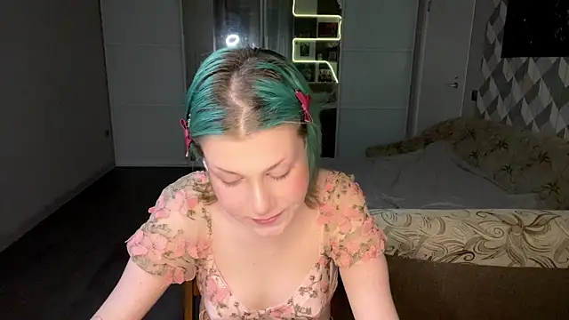 Snapshot of SalenaVeron chatting on 03/01/26, 06:41 SalenaVeron online show from 03/01/26, 06:41