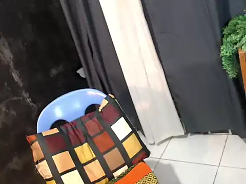 Baby Maxxx online show from 04/14/26, 02:27