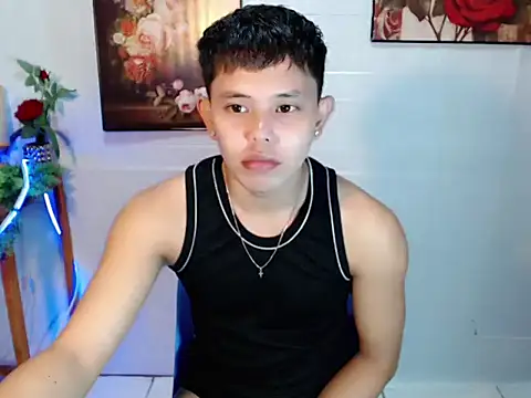 Snapshot of Baby_Maxxx chatting on 06/26/26, 05:57 Baby Maxxx online show from 06/26/26, 05:57