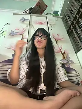Leeeeiu online show from 07/19/26, 03:09