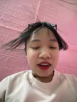 Leeeeiu online show from 06/26/26, 04:35