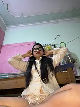 Leeeeiu online show from 03/17/26, 03:04