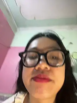 Leeeeiu online show from 03/28/26, 03:13