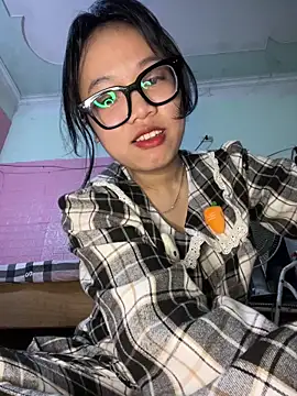 Leeeeiu online show from 03/18/26, 03:13