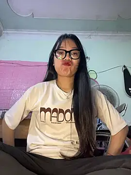 Leeeeiu online show from 03/19/26, 03:34