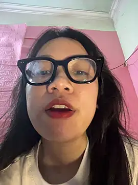 Leeeeiu online show from 03/24/26, 02:50