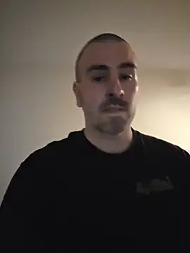 Snapshot of Biggbaddwulf7 chatting on 03/24/26, 09:09 Biggbaddwulf7 online show from 03/24/26, 09:09