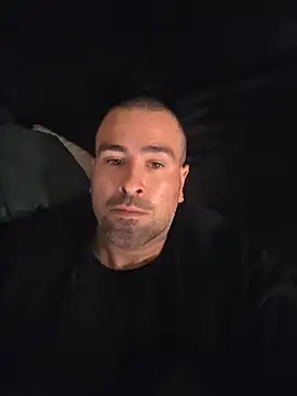 Snapshot of Biggbaddwulf7 chatting on 03/27/26, 07:28 Biggbaddwulf7 online show from 03/27/26, 07:28