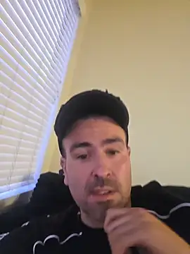 Snapshot of Biggbaddwulf7 chatting on 04/05/26, 01:29 Biggbaddwulf7 online show from 04/05/26, 01:29