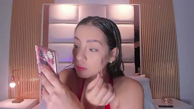 Megaan Rousee online show from 03/29/26, 11:45