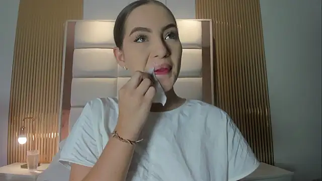 Megaan Rousee online show from 03/04/26, 11:29