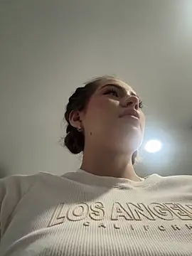 Megaan Rousee online show from 03/23/26, 11:32