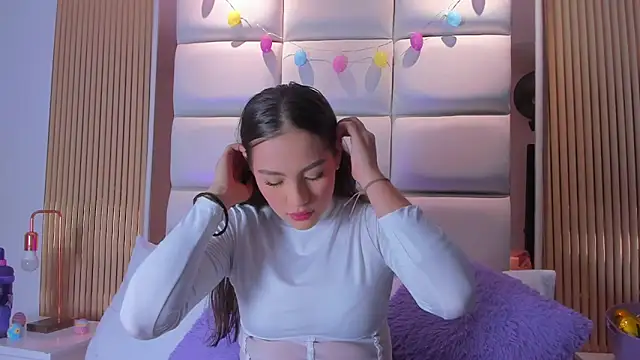 Megaan Rousee online show from 04/03/26, 11:49