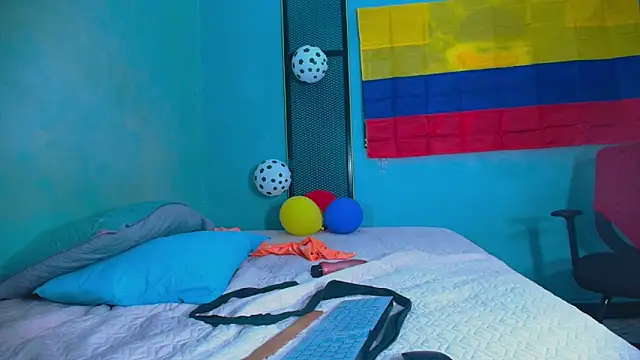 Hornyshow1 online show from 06/02/26, 07:36