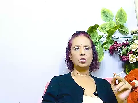 Snapshot of Hot_queen58 chatting on 07/02/26, 04:13 Hot queen58 online show from 07/02/26, 04:13