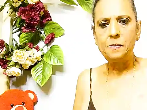 Snapshot of Hot_queen58 chatting on 05/28/26, 06:43 Hot queen58 online show from 05/28/26, 06:43