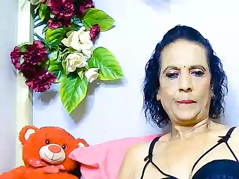 Snapshot of Hot_queen58 chatting on 06/01/26, 06:18 Hot queen58 online show from 06/01/26, 06:18
