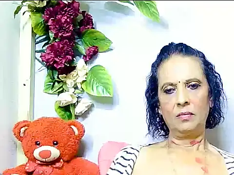 Snapshot of Hot_queen58 chatting on 06/10/26, 06:09 Hot queen58 online show from 06/10/26, 06:09