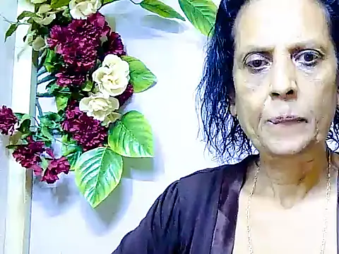 Snapshot of Hot_queen58 chatting on 05/30/26, 12:22 Hot queen58 online show from 05/30/26, 12:22