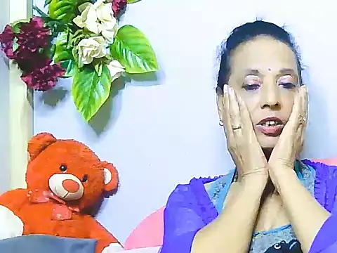 Snapshot of Hot_queen58 chatting on 06/04/26, 03:22 Hot queen58 online show from 06/04/26, 03:22