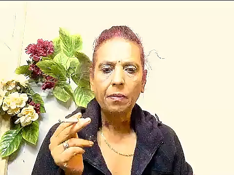 Snapshot of Hot_queen58 chatting on 07/04/26, 07:59 Hot queen58 online show from 07/04/26, 07:59
