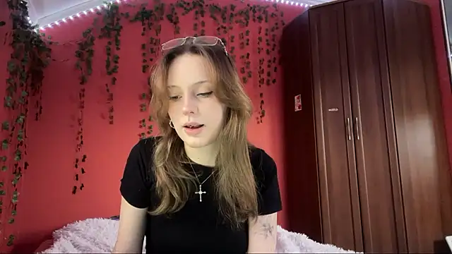 Snapshot of GretaMcdannold chatting on 03/01/26, 01:33 GretaMcdannold online show from 03/01/26, 01:33