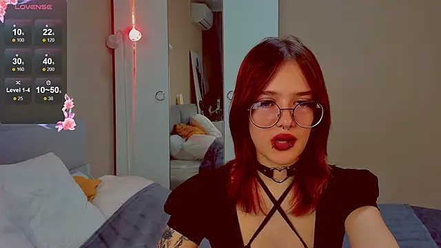 Marika Degas online show from 04/03/26, 01:28