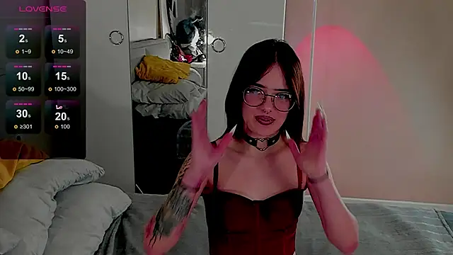Marika Degas online show from 05/17/26, 01:00