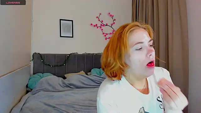 DellaRows online show from 04/17/26, 05:43