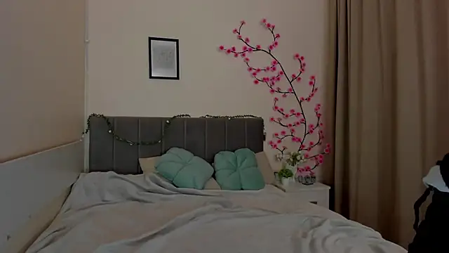 DellaRows online show from 04/03/26, 05:47