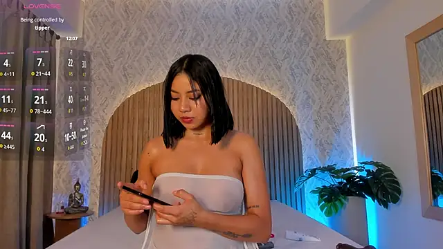 Mia-floress online show from 03/10/26, 03:54