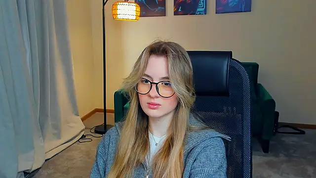 DortheaHupy online show from 03/01/26, 07:30