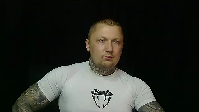 Snapshot of devilWithTats chatting on 05/03/26, 08:41 devilWithTats online show from 05/03/26, 08:41