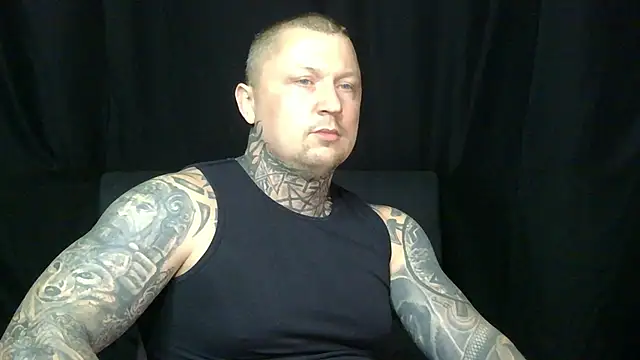 Snapshot of devilWithTats chatting on 05/17/26, 08:47 devilWithTats online show from 05/17/26, 08:47