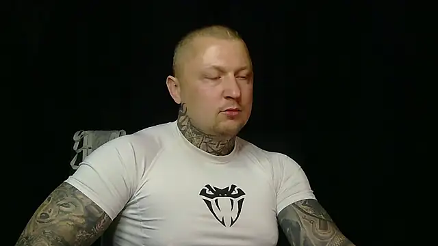 Snapshot of devilWithTats chatting on 05/10/26, 07:12 devilWithTats online show from 05/10/26, 07:12