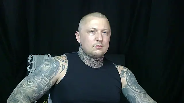 Snapshot of devilWithTats chatting on 05/07/26, 11:02 devilWithTats online show from 05/07/26, 11:02